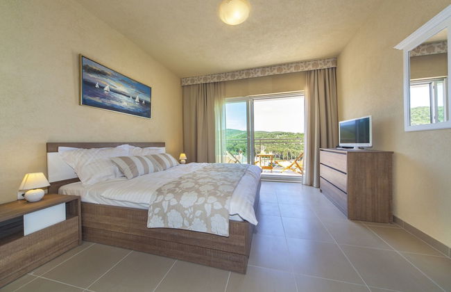 Modern Villa in Povlja With Pool - Foto 3