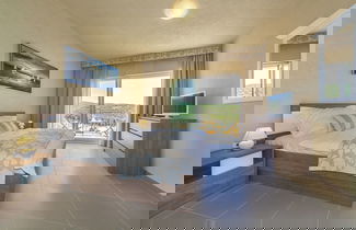Foto 3 - Modern Villa in Povlja With Pool