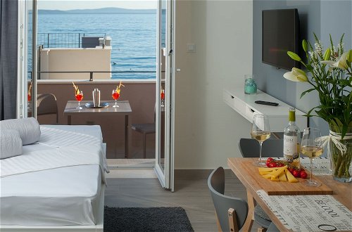 Foto 15 - Seaside Luxury Suites
