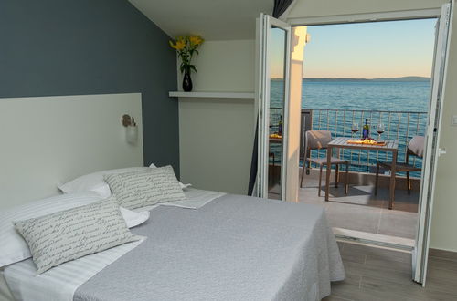 Photo 25 - Seaside Luxury Suites