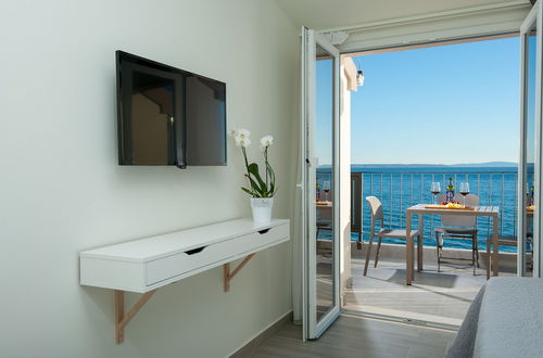 Photo 33 - Seaside Luxury Suites