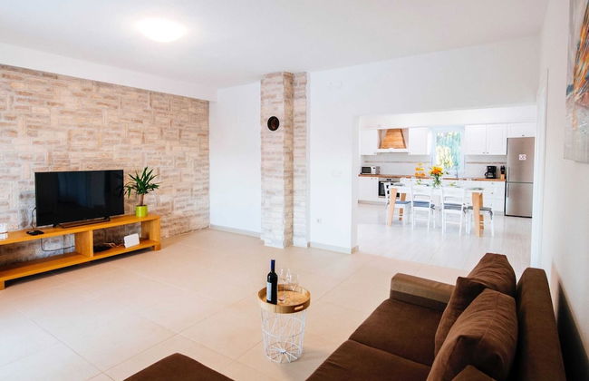 Charming Holiday Home With Private Swimming Pool, Big Garden, Near the Sea - Foto 15
