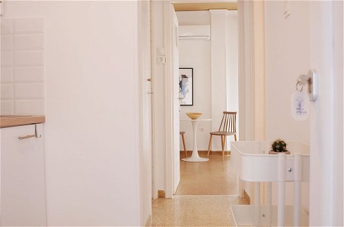 Foto 16 - Breeze One Bedroom Apartment by BluPine