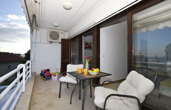 Comfort Apt.w.balcony Near Beach,marjan and Center - Photo 14