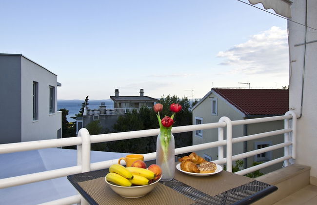 Comfort Apt.w.balcony Near Beach,marjan and Center - Photo 16