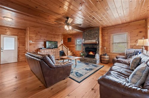 Photo 8 - Goose Island Getaway - Secluded Cabin Mountain View Fireplace Hot Tub