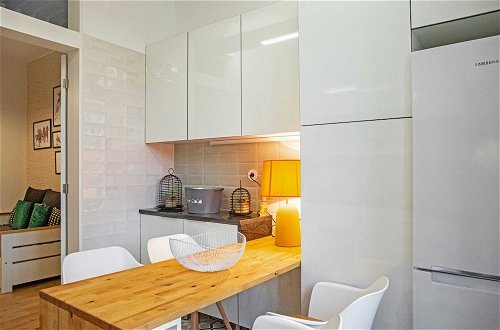 Photo 2 - Colourful and Tasteful 2bedroom Apartment in Graça