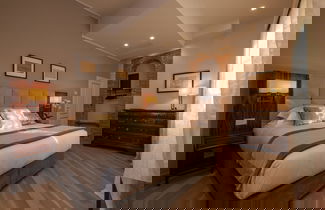 Photo 12 - Donati Luxury Tower Suites