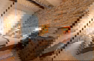 Photo 8 - Donati Luxury Tower Suites