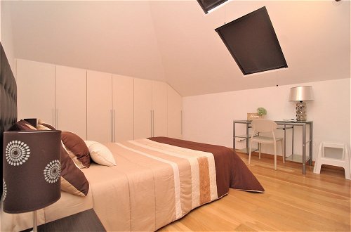 Foto 5 - Living Apartment With Private Pool, Jacuzzi and Gym