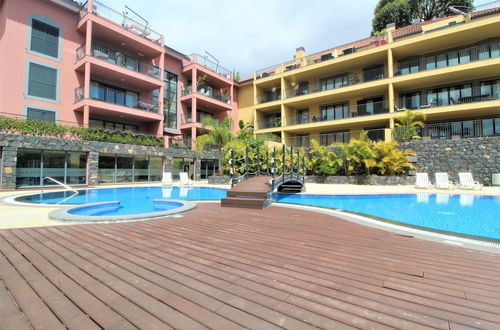 Photo 1 - Living Apartment With Private Pool, Jacuzzi and Gym