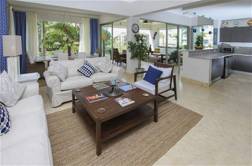 Photo 5 - Fully Equipped Apartment Overlooking Golf Course at Luxury Beach Resort