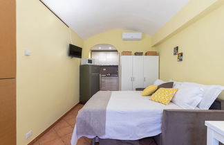 Photo 2 - Nizza Studio Apartments