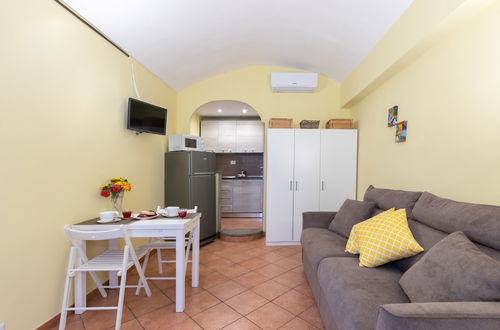 Photo 13 - Nizza Studio Apartments