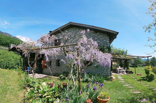 Photo 34 - Cozy Detached House, Wide Garden, Wifi