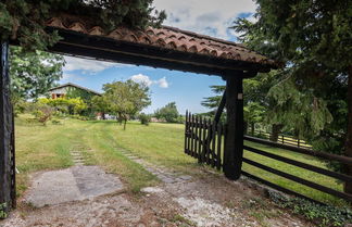 Photo 3 - Cozy Detached House, Wide Garden, Wifi