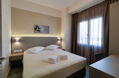 Foto 5 - Athens Comfort Suites & Apartments