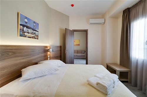 Foto 8 - Athens Comfort Suites & Apartments