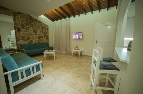 Photo 9 - Myroandrou Beach Apartments