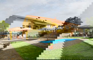 Foto 1 - Peaceful Villa in Jursici With Private Pool