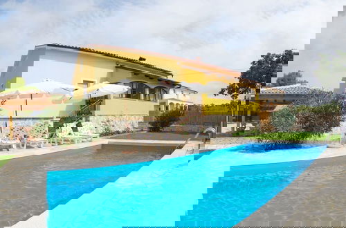 Foto 28 - Peaceful Villa in Jursici With Private Pool