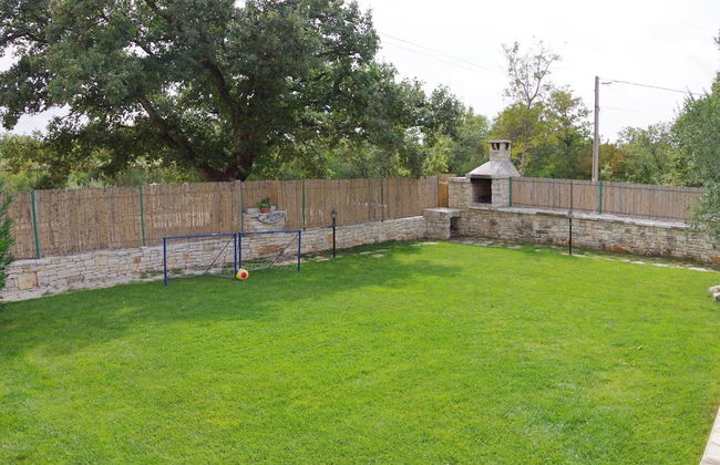 Peaceful Villa in Jursici With Private Pool - Foto 30