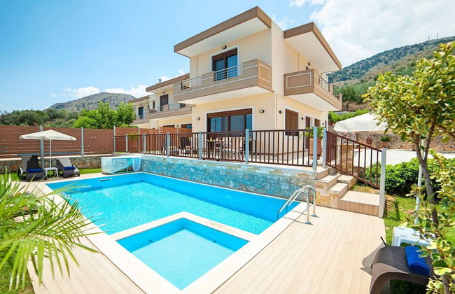 2 Villas Next to Each Other with Pool & Sea View - Foto 23