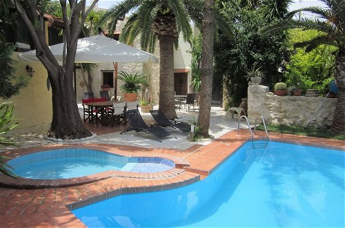 Foto 34 - Attractive Greek House with Private Pool near Sea & City Center