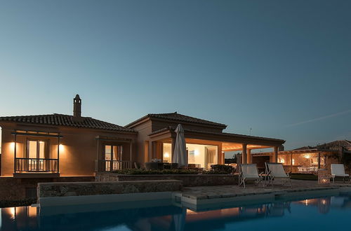 Foto 18 - Luxurious Villa in Peloponnese With Pool