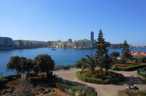 Foto 29 - Seaview APT Incl Pool IN Sliema