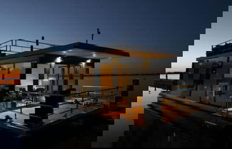Photo 1 - Houseboat in Offingawier With Terrace