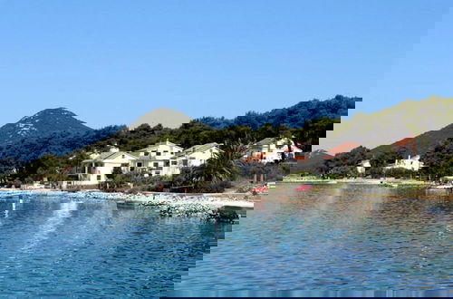 Foto 33 - Apartment in Molat With sea View
