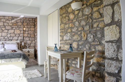 Photo 5 - Stone Studio With Sea Views Near the Beach