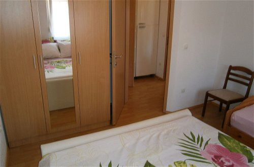 Foto 5 - Beautiful Holiday Apartment Sanela for Relaxed Vacation