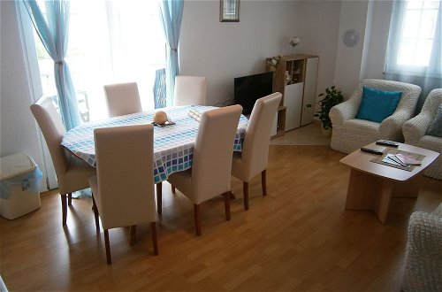 Foto 13 - Beautiful Holiday Apartment Sanela for Relaxed Vacation