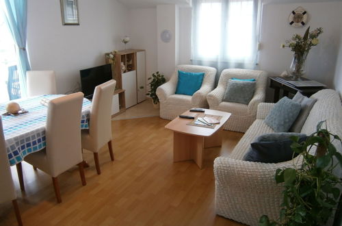 Photo 14 - Beautiful Holiday Apartment Sanela for Relaxed Vacation