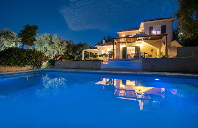 Nina Residence - Photo 25