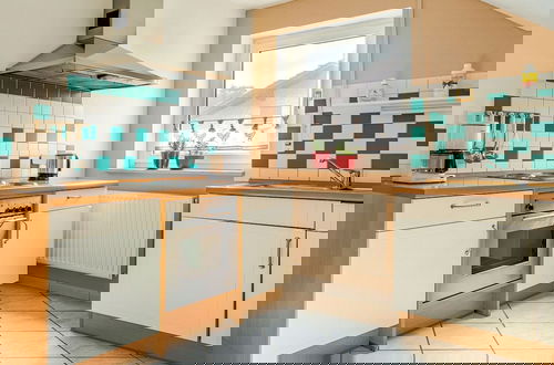 Foto 4 - Spacious Apartment With Barbecue