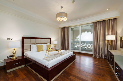 Foto 4 - Maison Privee - Charming Apt with Arabesque Sea View on the Palm Jumeirah