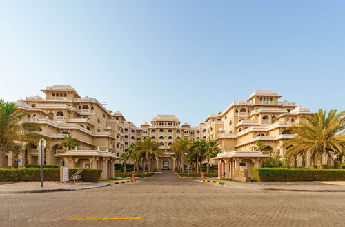 Photo 21 - Maison Privee - Charming Apt with Arabesque Sea View on the Palm Jumeirah