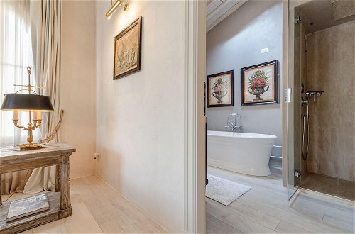 Photo 53 - La Casina in Lucca With 2 Bedrooms and 3 Bathrooms