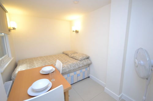 Photo 17 - SS Property Hub - Large apartment near Hyde Park