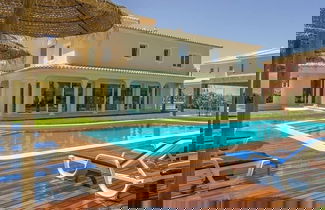 Foto 1 - 10 Bed Villa - Pool - Gym - Garden - Yacht Option
