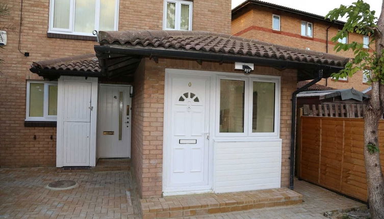 Photo 1 - Budget Ensuite Room in Thamesmead