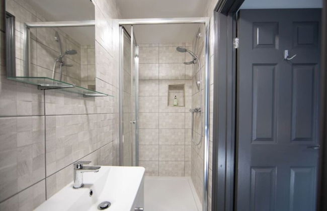 Immaculate 5-bed House in the City Centre Ashford - Foto 20