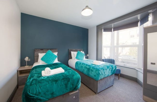 Immaculate 5-bed House in the City Centre Ashford - Foto 2