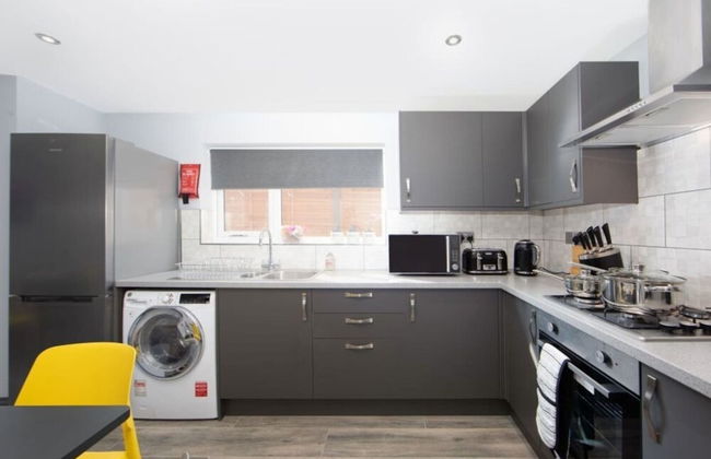 Immaculate 5-bed House in the City Centre Ashford - Foto 18