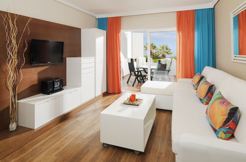 Photo 10 - Regency Torviscas Apartments Suites