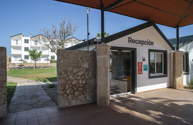 Pierre & Vacances Menorca Cala Blanes - Foto 3