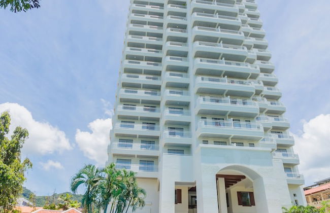 Waterfront Suites Phuket by Centara - Foto 30